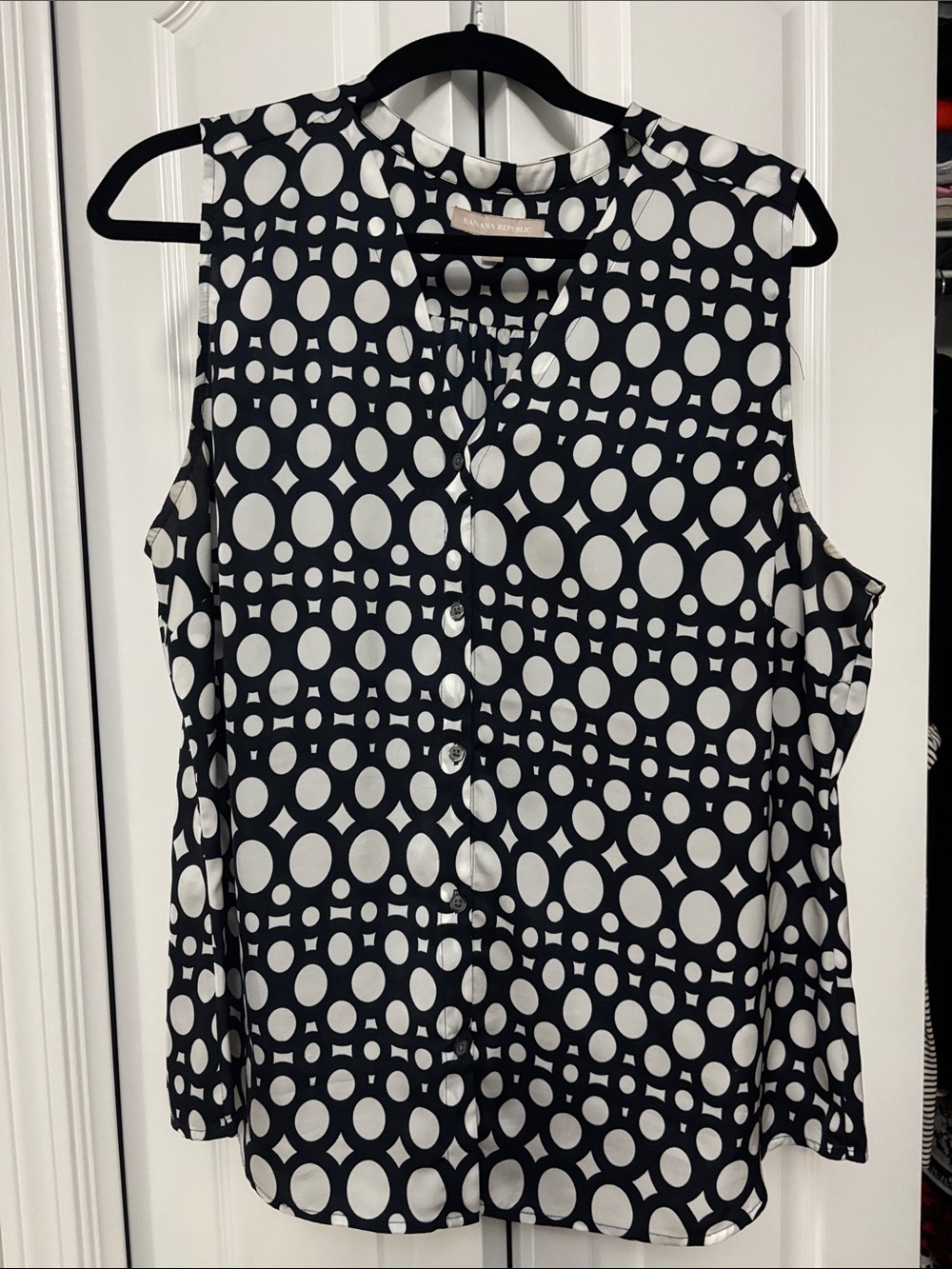 Sleeveless Navy & White Circle Print Blouse